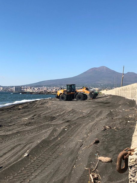 Marka CASE wzięła udział we włoskim programie telewizyjnym, pomagając w oczyszczaniu najbardziej zanieczyszczonej rzeki Europy